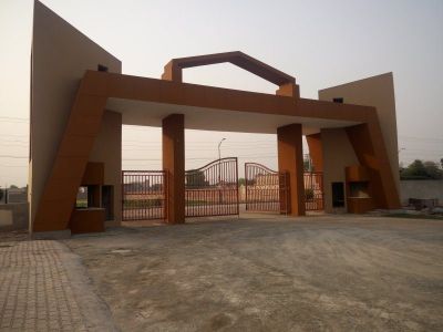 Lyallpur Villas (Farm Houses)