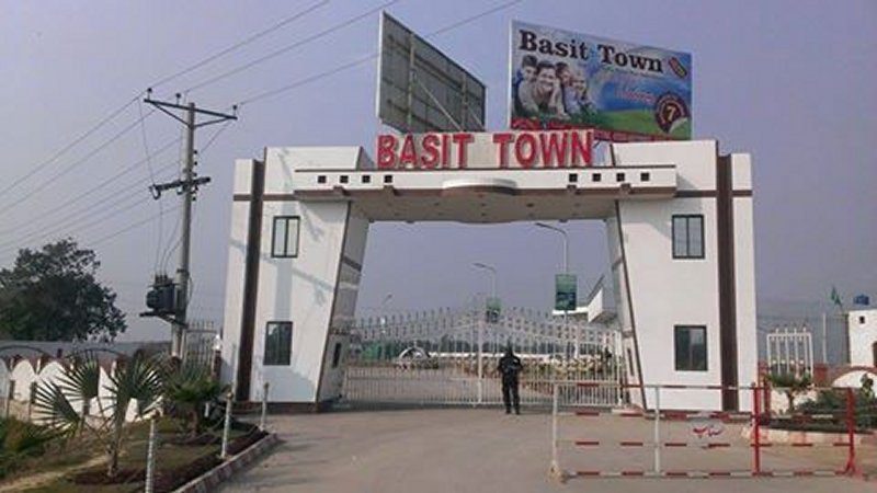 Basit Town
