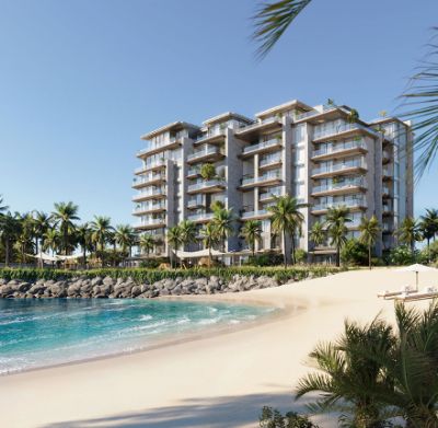 Solaya at La Mer